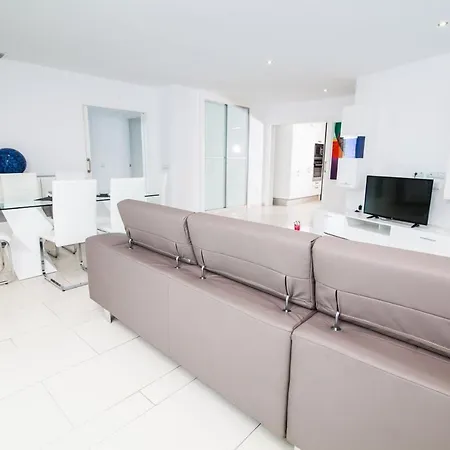 Il Distinto - Luxury Swimming Pool View House Apartment *