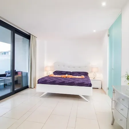 Il Distinto - Luxury Swimming Pool View House *